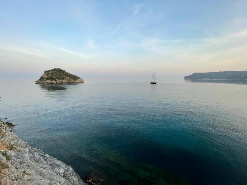 Una Finestra Sul Mare Home 2 贝尔杰吉 外观 照片