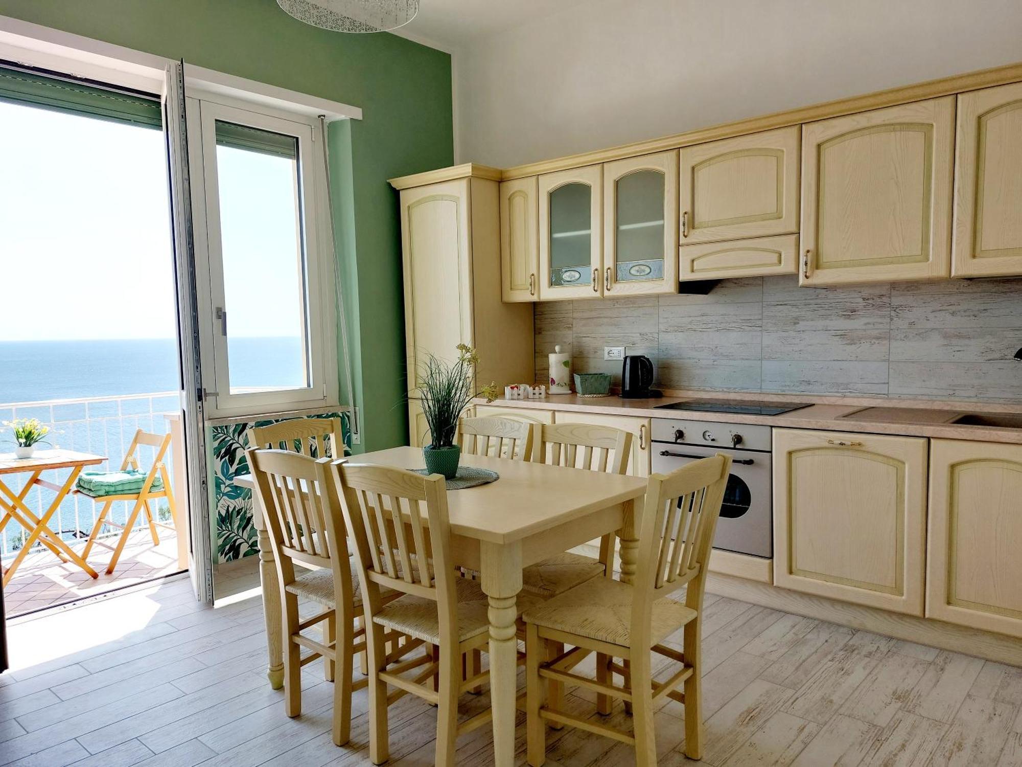 Una Finestra Sul Mare Home 2 贝尔杰吉 外观 照片